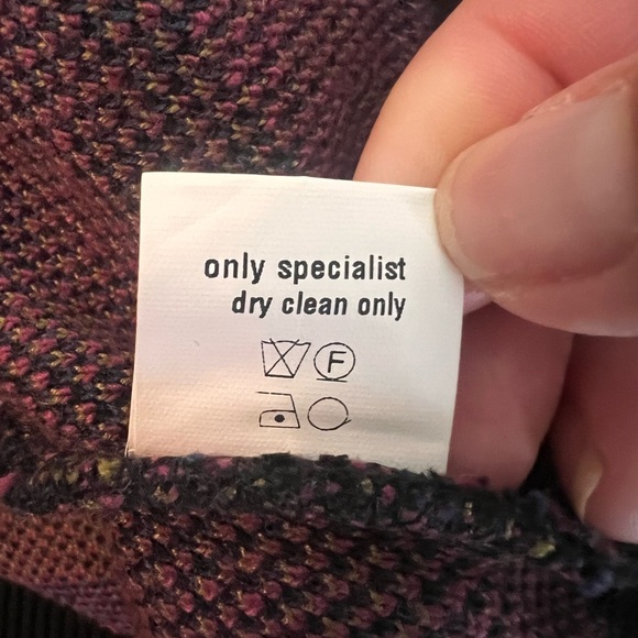 Conditions Apply Mareeni Knitted Cardigan
Size M/L – Excellent used condition - Picture 4 of 10